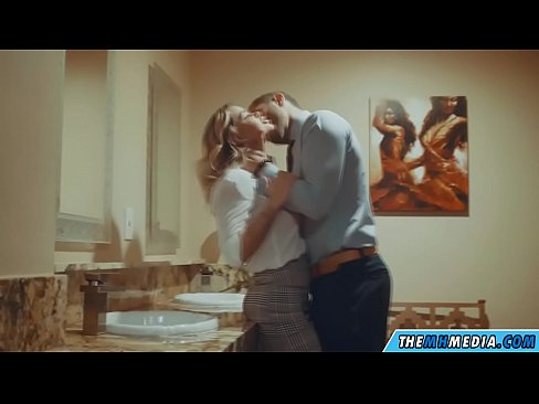 ❤️ Cando unha loura tetona seduce nun baño público ❤❌ Porno duro na pornografía gl.high-pass.ru